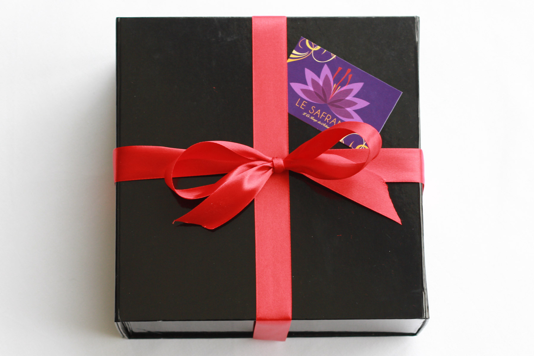 Coffret Cadeau 12 Fleurs De Thé Noir Et Blanc Dans Une Boîte En