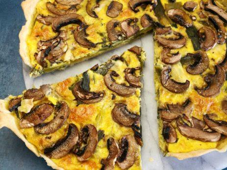 Quiche forestière au safran, poireaux et champignons